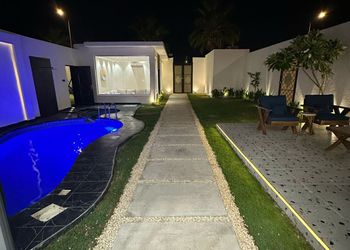 شاليه بملحق خارجي وجلسه خارجية