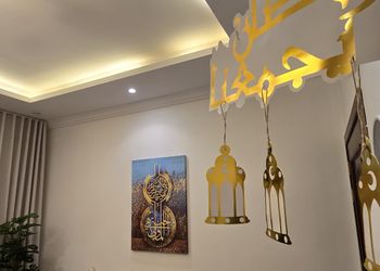 شقة بصالة مريحة وغرفة نوم هادئة 