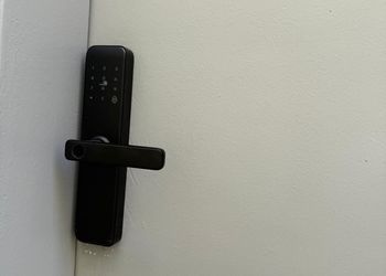 استديو هادئ بسرير ماستر 