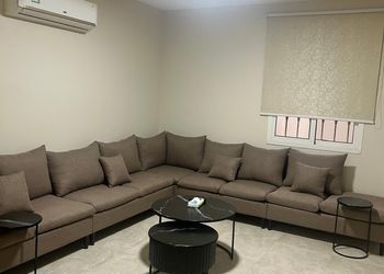 فيلا بخمس غرف نوم ودخول ذكي