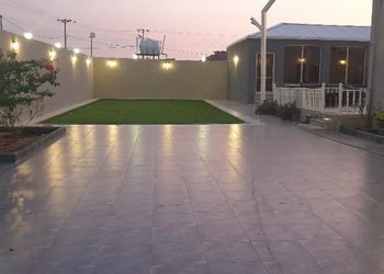 استراحة بمسطح اخضر ومسبح
