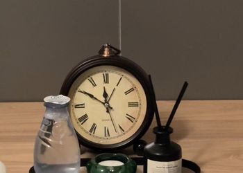 استديو بسرير ماستر  وجلسة جانبية