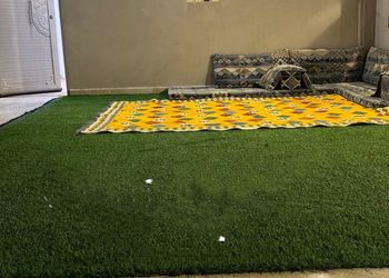 استراحة بمسطح اخضر وجلسه خارجيه