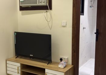 استديو بسرير ماستر وأثاث مريح