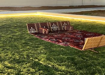 استراحة ببيت شعر وجلسة خارجية