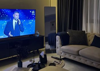 استديو بسرير ماستر وأثاث مريح 