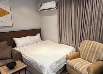 استديو بدخول ذاتي وسرير مريح 