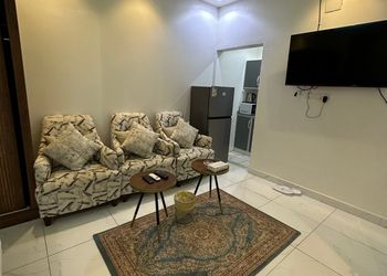 استوديو بسرير ماستر
