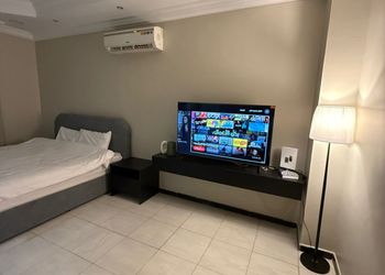 استديو هادئ بسرير ماستر 