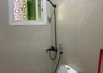شقة بغرفتين نوم وأثاث مريح
