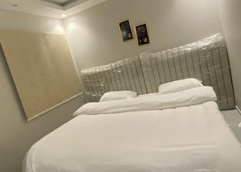 استديو بسرير ماستر ودخول ذاتي