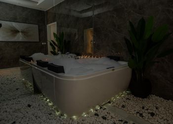 استديو هادئ بدخول ذاتي 