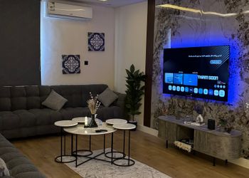 شقة بدخول ذاتي وغرفة نوم مريحة 