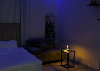 استديو بسرير ماستر ودخول ذاتي