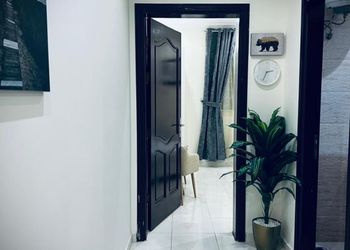 استديو بسرير ماستر وأثاث مريح 