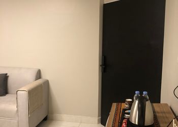 استديو هادئ بسرير ماستر 