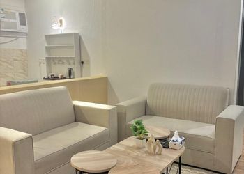 استديو بسرير ماستر  وجلسة جانبية