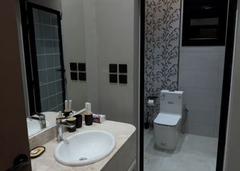 استديو بسرير ماستر وجلسة جانبية 