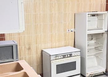 استراحة بمسطح اخضر ومجالس