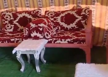 مخيم ببيت شعر وجلسة خارجية 