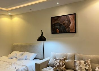 استديو بسرير ماستر وجلسة جانبية 