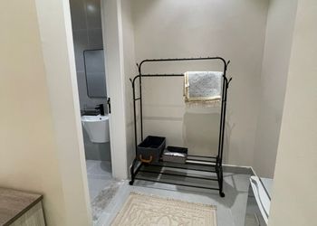 استديو بسرير ماستر وجلسة جانبية 