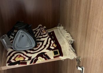 استديو بسرير ماستر وجلسة جانبية 