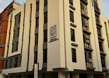 شقة بغرفة معيشة وغرفتين نوم 