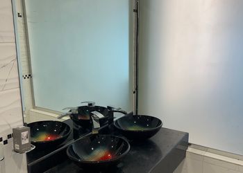ڤيلا بمسبح مطل على البحر