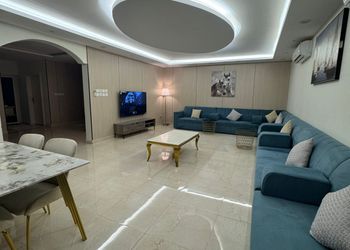 شاليه بمسبح وألعاب أطفال