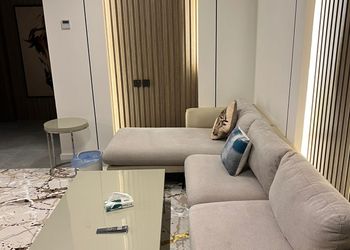 استديو بأثاث مريح وبسيط 