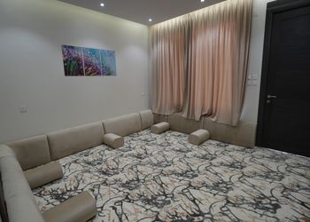 شالية انيق بمجلس ومسبح داخلي
