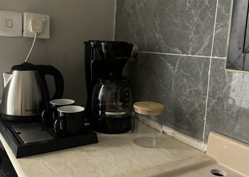 استديو بسرير ماستر وجلسة 