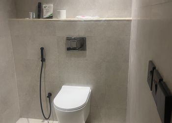 شقة بدخول ذاتي وتصميم هادئ