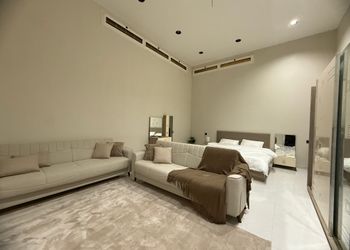 استديو بسرير ماستر