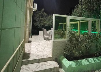 فيلا دورين بصالة جلوس وغرف نوم 