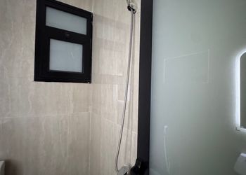 شقة بغرفة معيشة وغرفة نوم 