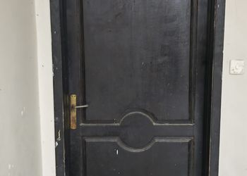 استديو بسرير ماستر وأثاث مريح 