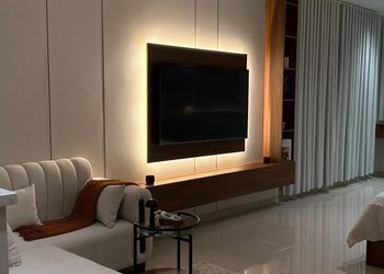 استديو بسرير ماستر وجلسة مريحة 