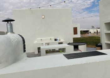 مزرعة بجلسة خارجية وبيت شعر 