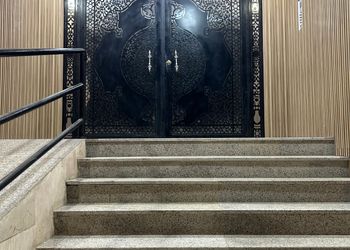 استديو بسرير ماستر وجلسة 