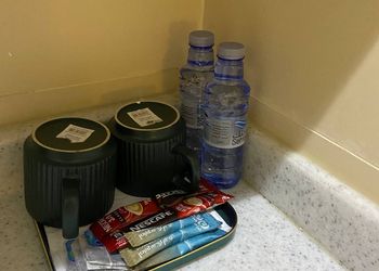 استديو هادئ بدخول ذاتي 