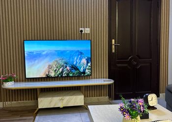 استديو هادئ بدخول ذاتي 