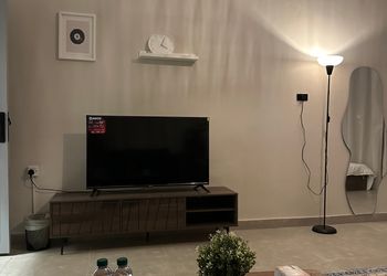 استديو بسرير ماستر 