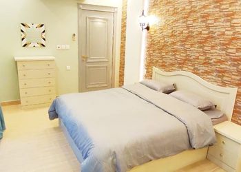 منتجع بمسبحين والعاب مائية 