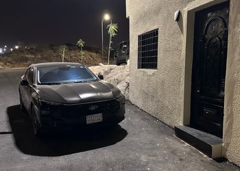 استديو بسرير ماستر وجلسة جانبية 