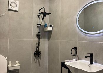 شالية بغرفة معيشة وغرفتين نوم 
