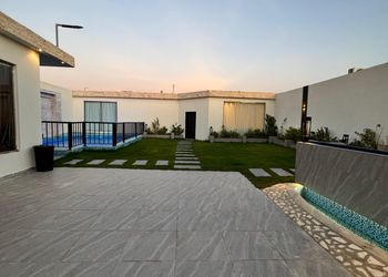 شالية بألعاب اطفال 