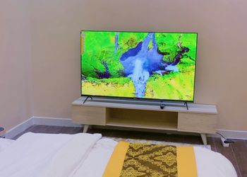 استديو بسرير ماستر وجلسة جانبية 