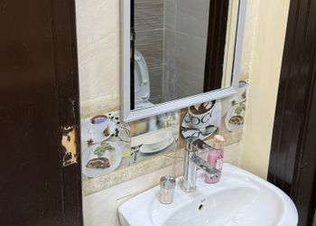 استديو بسرير ماستر وجلسة جانبية